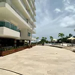 Apartamentos Turisticos Frente Al Mar